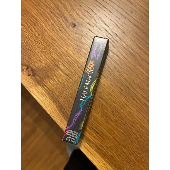 Hal MAGIC FLIK Eyeliner Flikking Fierce NWT - Picture 2 of 3